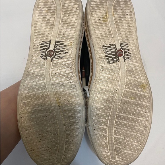 almost new clark shoes - Picture 5 of 6